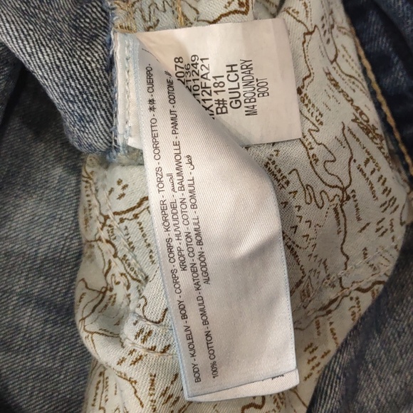 ARIAT RELAXED BOOT CUT JEANS. - Picture 7 of 17